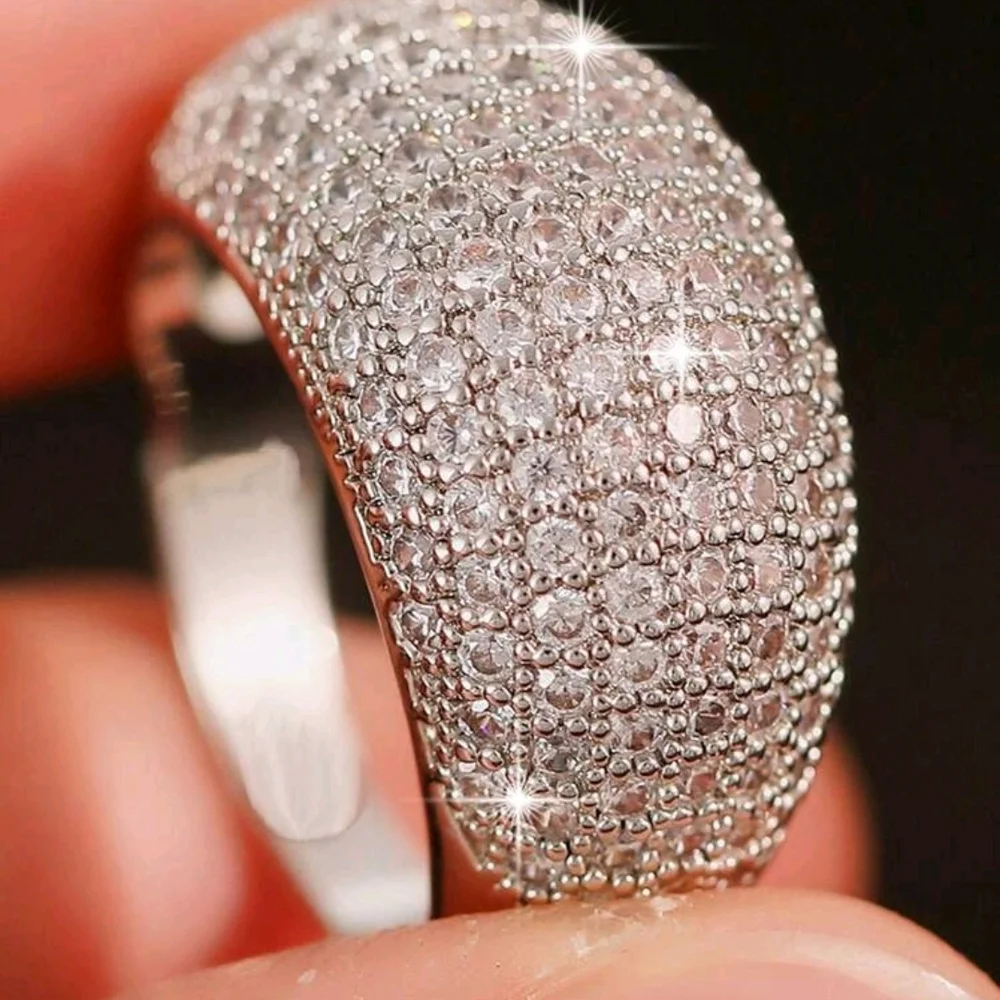 Luxury Oval AAA Cubic Zirconia Fashion Ring | Perfect Gift - Picture 7 of 8